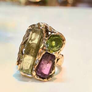Anello Scultura con Gemme Naturali