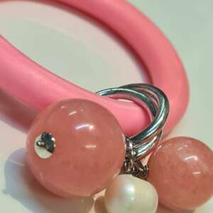 fb683e2b-ac80-4de4-ba61-e05242a7d260