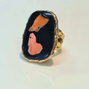 Anello Scultura con piastra di Corno intarsiato