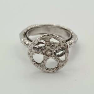 Anello Disco Traforato con Diamante